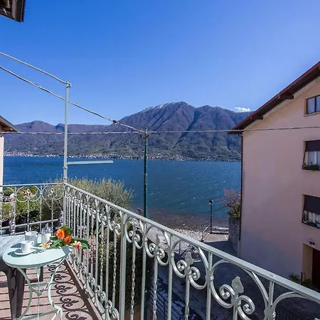 Holiday home Colonno Sleeps 8 *