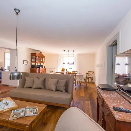 Holiday home Colonno Sleeps 8
